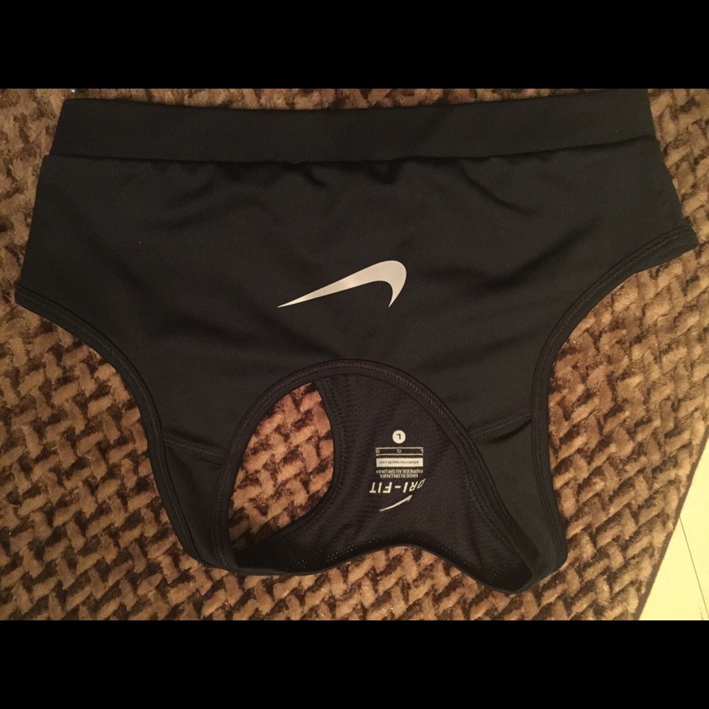 Nike DRI-FIT Sports Bra